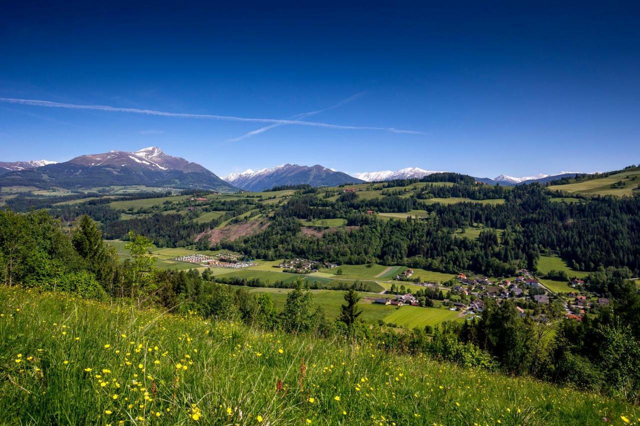 Camping Bella Austria Sankt Peter am Kammersberg Exterior foto